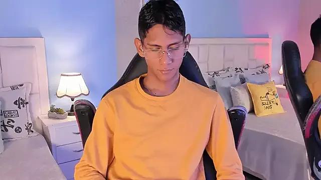 Unleash your urge for fetish cams livestreamers with our pick of steaming hot models, versed in the art of seduction and indulgence.