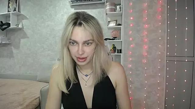 NickyAdamidi from StripChat is Freechat