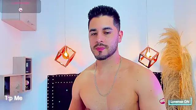 Nico_cruz_ from StripChat is Freechat