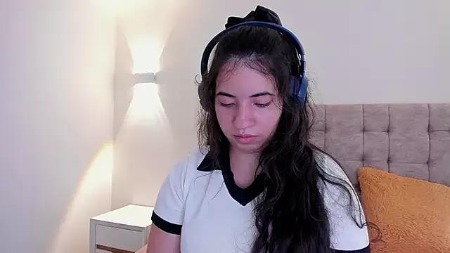 Unleash your urge for fetish cams livestreamers with our pick of steaming hot models, versed in the art of seduction and indulgence.