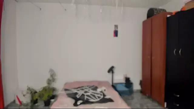 nicole_volkov from StripChat is Freechat