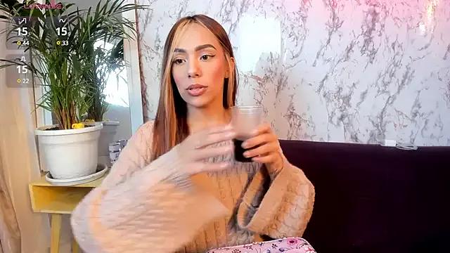 Nicole_Voshkie from StripChat is Freechat