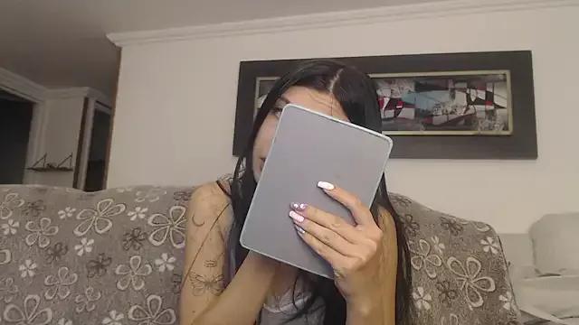 Unleash your urge for fetish cams livestreamers with our pick of steaming hot models, versed in the art of seduction and indulgence.