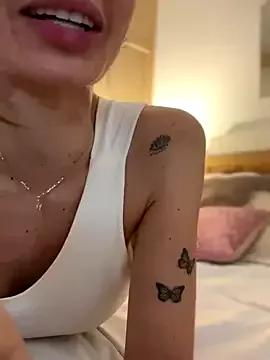 Unleash your urge for fetish cams livestreamers with our pick of steaming hot models, versed in the art of seduction and indulgence.