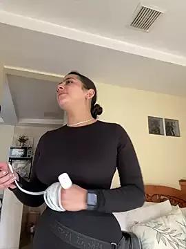 Nicollemays from StripChat is Freechat