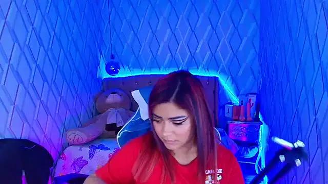 Unleash your urge for fetish cams livestreamers with our pick of steaming hot models, versed in the art of seduction and indulgence.