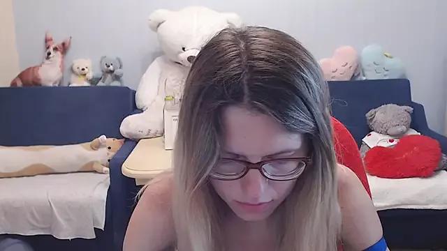 night_is_dark from StripChat is Freechat