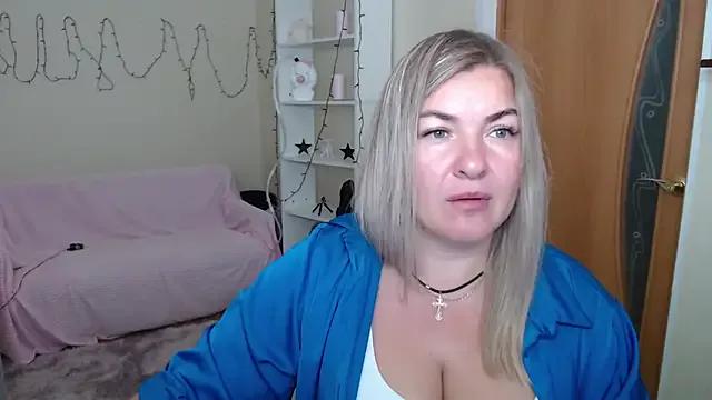 NikaSkylink from StripChat is Freechat