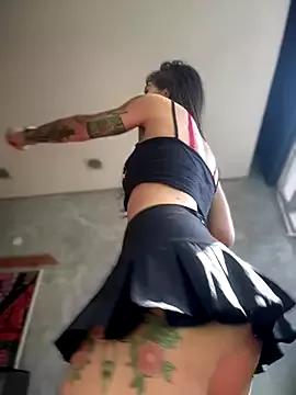 Unleash your urge for fetish cams livestreamers with our pick of steaming hot models, versed in the art of seduction and indulgence.