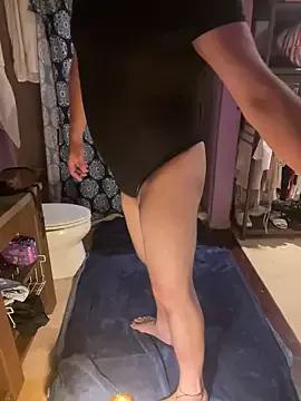 Unleash your urge for fetish cams livestreamers with our pick of steaming hot models, versed in the art of seduction and indulgence.