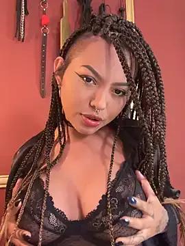 Nina_Kinky from StripChat is Freechat