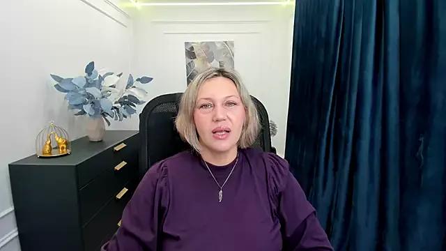 Unleash your urge for fetish cams livestreamers with our pick of steaming hot models, versed in the art of seduction and indulgence.