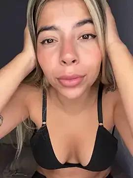 ninfsexy from StripChat is Freechat