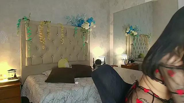 nini_love01 from StripChat is Freechat
