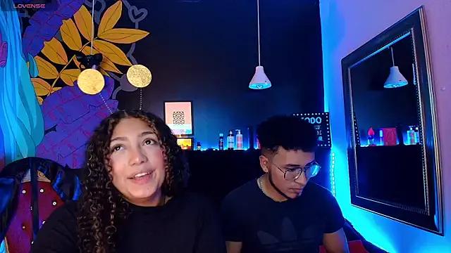 Noa_N_Carolain from StripChat is Freechat
