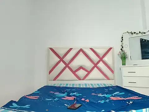 Unleash your urge for fetish cams livestreamers with our pick of steaming hot models, versed in the art of seduction and indulgence.