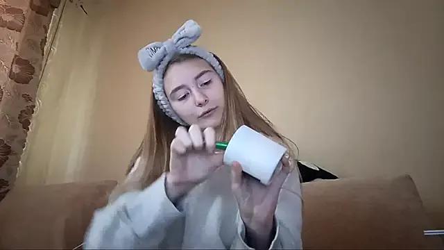 Nymera_flare from StripChat is Freechat