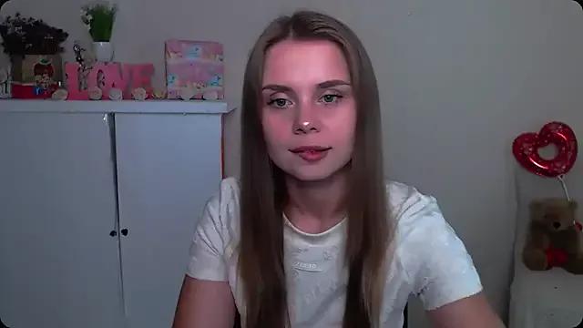 OceanicDawn from StripChat is Freechat