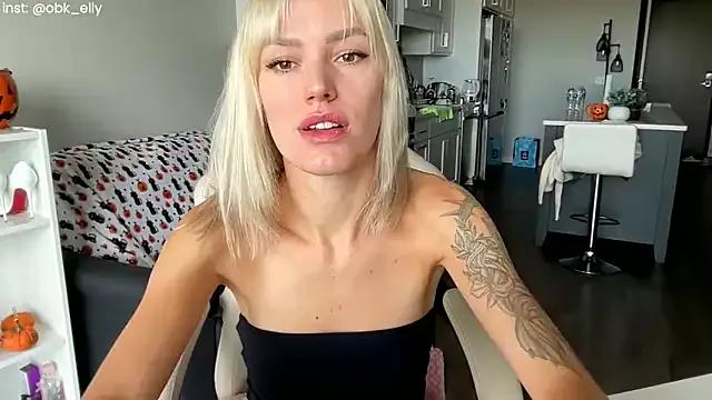 Ohbabykelly from StripChat is Freechat