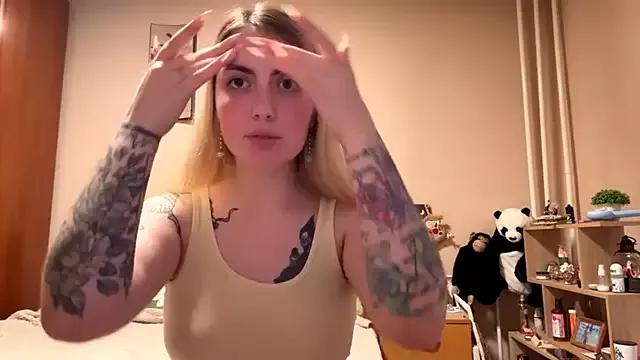 Unleash your urge for fetish cams livestreamers with our pick of steaming hot models, versed in the art of seduction and indulgence.