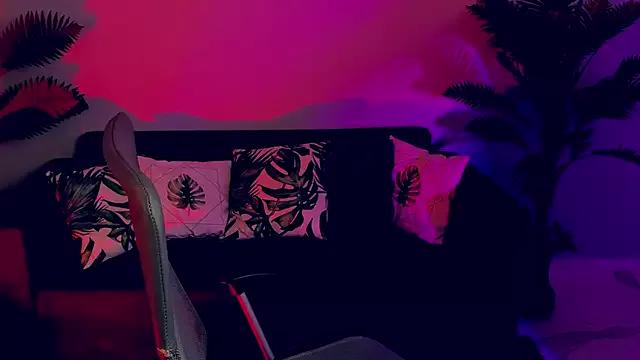 Unleash your urge for fetish cams livestreamers with our pick of steaming hot models, versed in the art of seduction and indulgence.