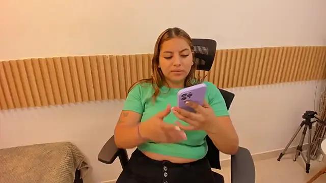 Unleash your urge for fetish cams livestreamers with our pick of steaming hot models, versed in the art of seduction and indulgence.