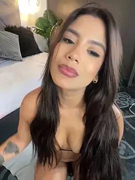 Unleash your urge for fetish cams livestreamers with our pick of steaming hot models, versed in the art of seduction and indulgence.