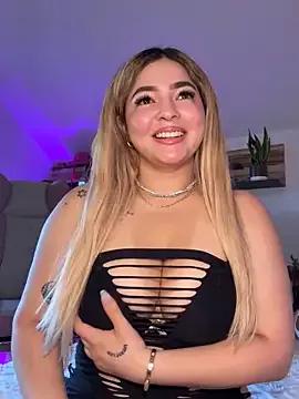 OriannaFox from StripChat is Freechat
