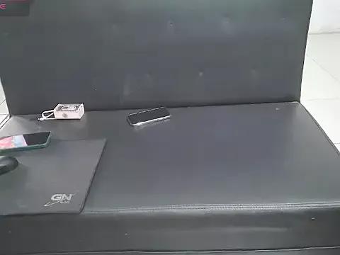 Owe_chan from StripChat is Freechat