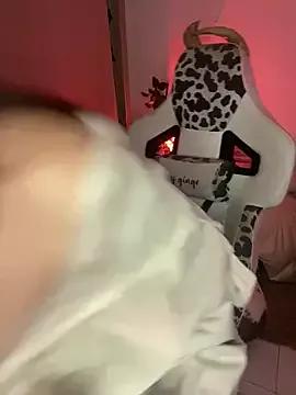 Paulette_Blanche from StripChat is Freechat