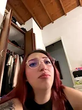 Paulina-Wells from StripChat is Freechat
