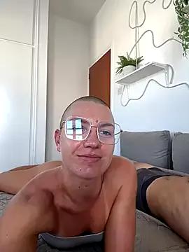 Unleash your urge for fetish cams livestreamers with our pick of steaming hot models, versed in the art of seduction and indulgence.