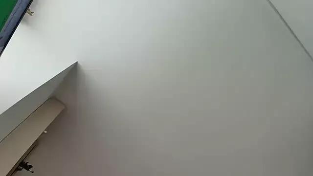perla_milf4u from StripChat is Freechat