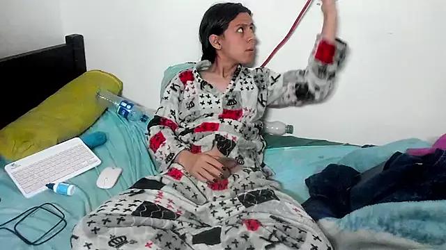 Unleash your urge for fetish cams livestreamers with our pick of steaming hot models, versed in the art of seduction and indulgence.