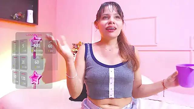 Unleash your urge for fetish cams livestreamers with our pick of steaming hot models, versed in the art of seduction and indulgence.