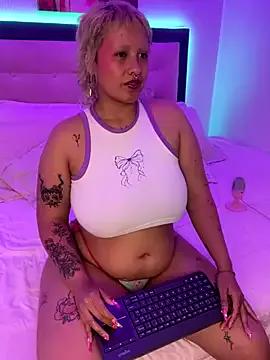 pink_maddy from StripChat is Freechat
