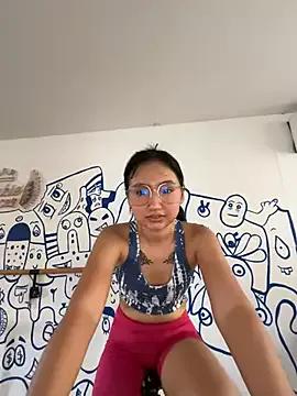 Pinkie_Princes from StripChat is Freechat