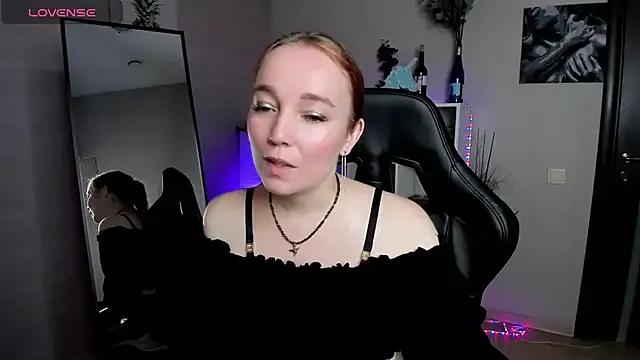 PinkSerenity from StripChat is Freechat