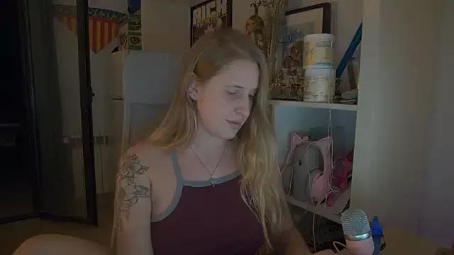 Unleash your urge for fetish cams livestreamers with our pick of steaming hot models, versed in the art of seduction and indulgence.