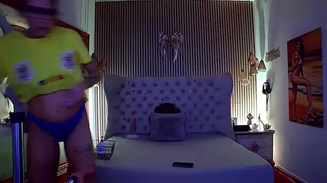 Unleash your urge for fetish cams livestreamers with our pick of steaming hot models, versed in the art of seduction and indulgence.