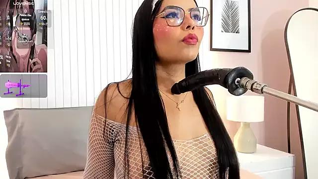 pocahontas_lantina from StripChat is Freechat