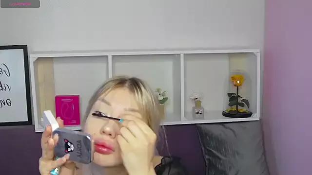Unleash your urge for fetish cams livestreamers with our pick of steaming hot models, versed in the art of seduction and indulgence.