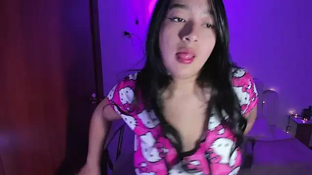 Unleash your urge for fetish cams livestreamers with our pick of steaming hot models, versed in the art of seduction and indulgence.