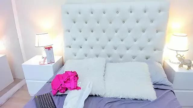 Unleash your urge for fetish cams livestreamers with our pick of steaming hot models, versed in the art of seduction and indulgence.