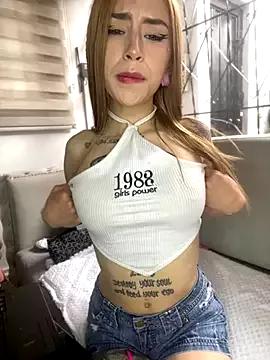 Unleash your urge for fetish cams livestreamers with our pick of steaming hot models, versed in the art of seduction and indulgence.