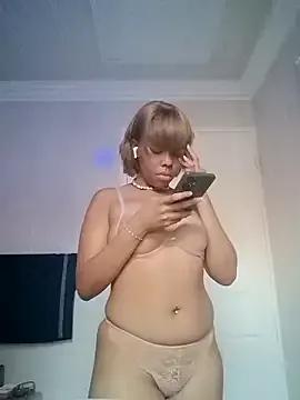 Prettyflowea from StripChat is Freechat