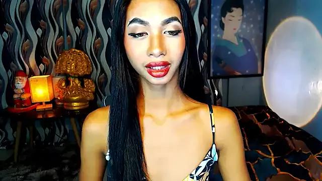 PrettyLatiina from StripChat is Freechat