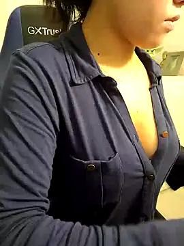 Unleash your urge for fetish cams livestreamers with our pick of steaming hot models, versed in the art of seduction and indulgence.