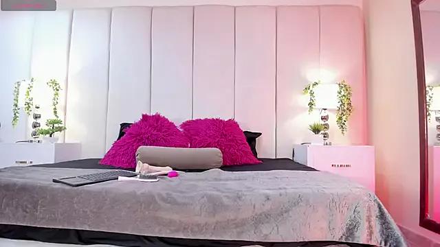 Unleash your urge for fetish cams livestreamers with our pick of steaming hot models, versed in the art of seduction and indulgence.