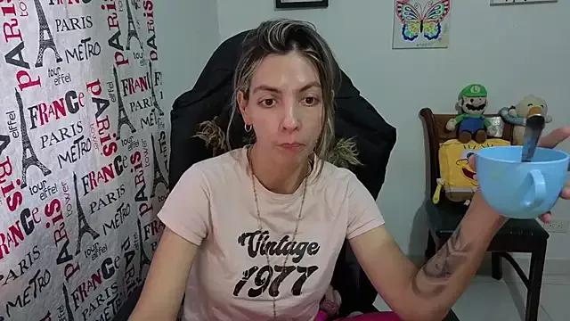 Princezzlove3 from StripChat is Freechat